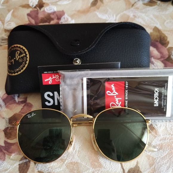 Ray-Ban Round Metal Sunglasses - Picture 4 of 5
